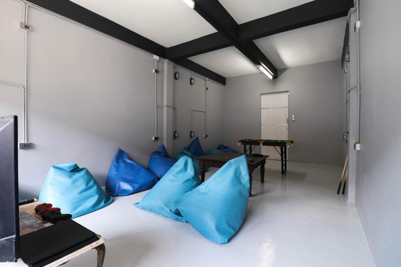Oyo 823 Oliver'S Hostel (Adults Only) Ban Khlong Nang Li Buitenkant foto